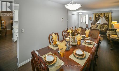 15 Turquoise Court, Chatham-Kent, ON - Indoor Photo Showing Dining Room