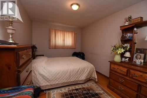 152 West 4Th Street, Hamilton, ON - Indoor Photo Showing Bedroom