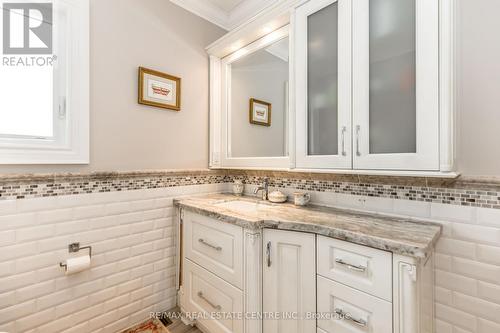 19617 Mountainview Road, Caledon, ON - Indoor Photo Showing Bathroom