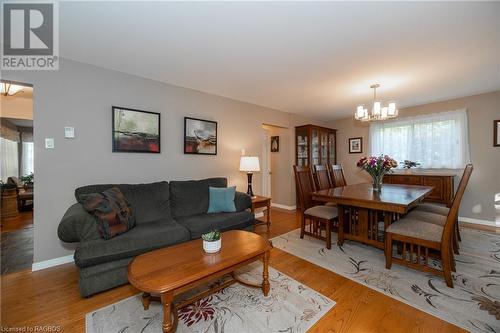 300 1St Street E, Owen Sound, ON - Indoor Photo Showing Other Room