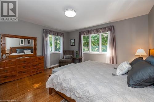 300 1St Street E, Owen Sound, ON - Indoor Photo Showing Bedroom