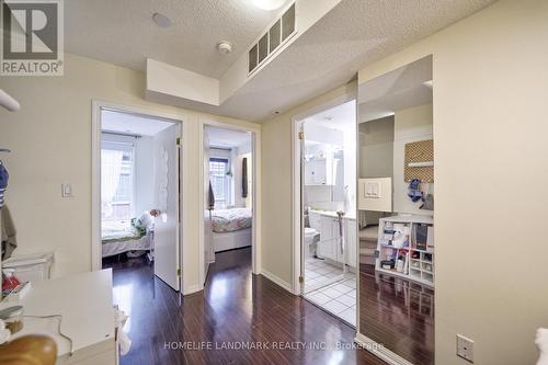 643 - 3 Everson Drive, Toronto, ON - Indoor Photo Showing Other Room