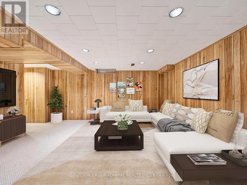 233 Mullen Drive, Vaughan, ON - Indoor Photo Showing Living Room