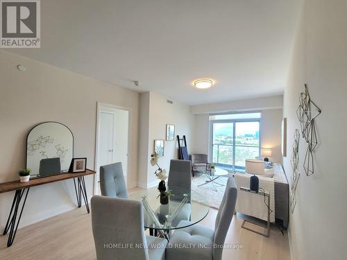 603 - 398 Highway 7 E, Richmond Hill, ON - Indoor Photo Showing Dining Room