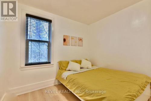 34 Penetang Street, Barrie, ON - Indoor Photo Showing Bedroom