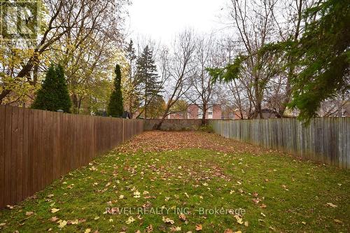 34 Penetang Street, Barrie, ON - Outdoor With Backyard