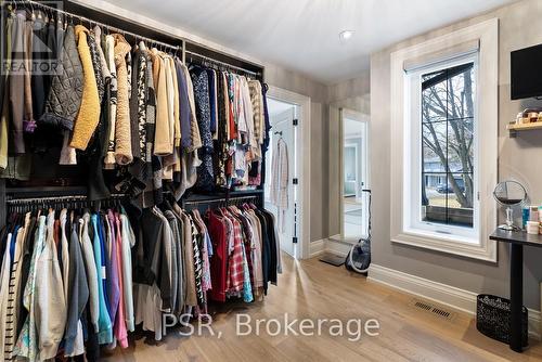 1605 Calverton Court, Mississauga, ON - Indoor With Storage