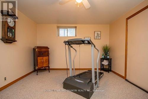 5 Armour Court, Kawartha Lakes (Lindsay), ON - Indoor Photo Showing Gym Room