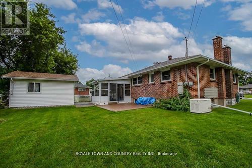 5 Armour Court, Kawartha Lakes (Lindsay), ON - Outdoor With Exterior