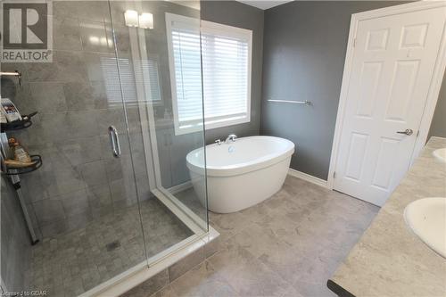 96 Elliot Avenue E, Fergus, ON - Indoor Photo Showing Bathroom