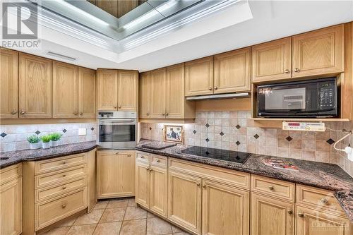 263 Botanica Private Unit#87, Ottawa, ON - Indoor Photo Showing Kitchen