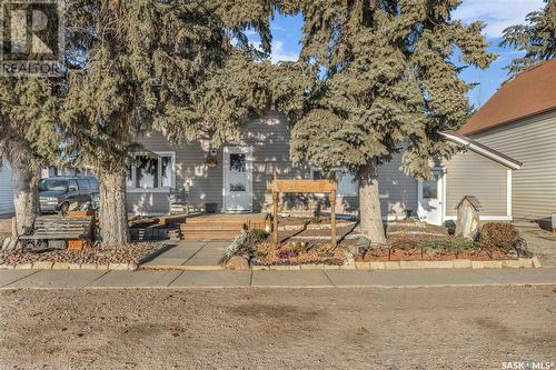 223 Railway Avenue, Vibank, SK - Outdoor