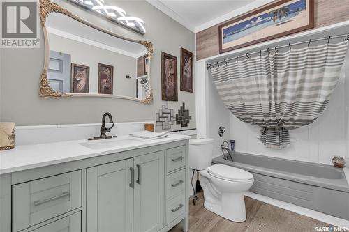 223 Railway Avenue, Vibank, SK - Indoor Photo Showing Bathroom