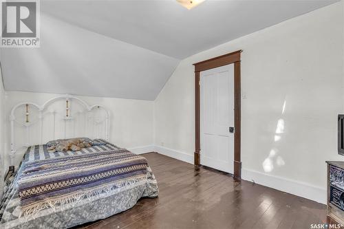 223 Railway Avenue, Vibank, SK - Indoor Photo Showing Bedroom