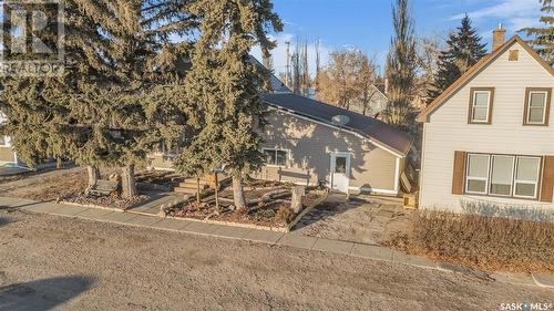 223 Railway Avenue, Vibank, SK - Outdoor