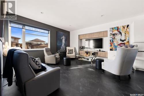 4869 Upson Road, Regina, SK - Indoor Photo Showing Living Room