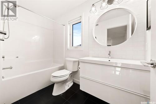 4869 Upson Road, Regina, SK - Indoor Photo Showing Bathroom