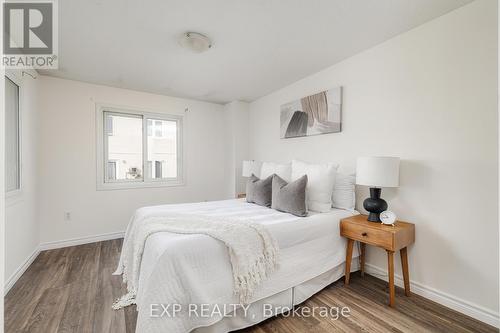 32 - 169 Bismark Drive, Cambridge, ON - Indoor Photo Showing Bedroom