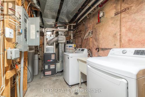 32 - 169 Bismark Drive, Cambridge, ON - Indoor Photo Showing Laundry Room