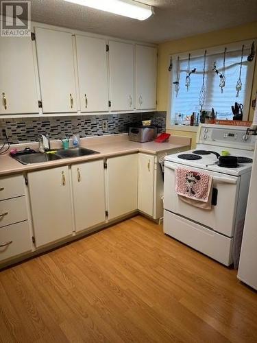 307 Ambridge Drive, Iroquois Falls, ON - Indoor Photo Showing Kitchen With Double Sink