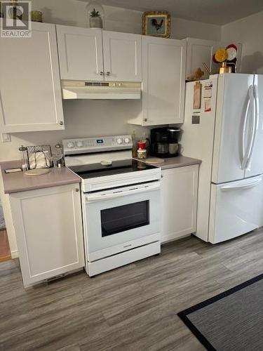 307 Ambridge Drive, Iroquois Falls, ON - Indoor Photo Showing Kitchen