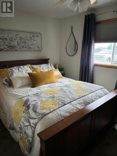 727 Ambridge Drive, Iroquois Falls, ON - Indoor Photo Showing Bedroom