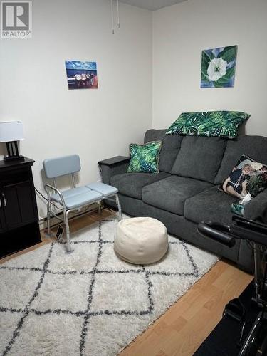 727 Ambridge Drive, Iroquois Falls, ON - Indoor Photo Showing Living Room