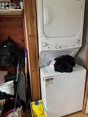 472 Zealand, Iroquois Falls, ON - Indoor Photo Showing Laundry Room