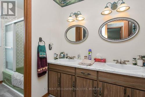 528 Palace Road, Greater Napanee, ON - Indoor Photo Showing Bathroom