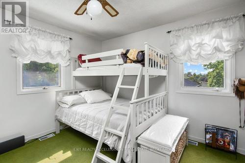 528 Palace Road, Greater Napanee, ON - Indoor Photo Showing Bedroom