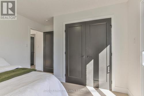 168 Hale Street, London, ON - Indoor Photo Showing Bedroom