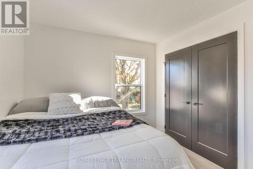 168 Hale Street, London, ON - Indoor Photo Showing Bedroom