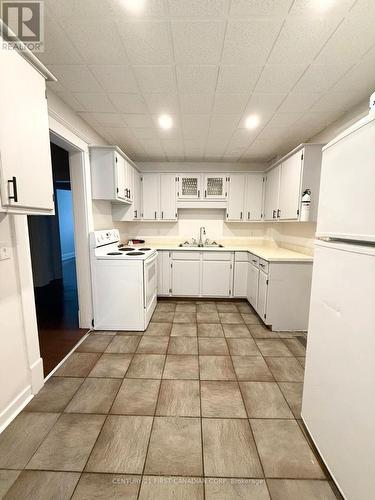 Main - 691 Colborne Street, London, ON - Indoor Photo Showing Kitchen With Double Sink