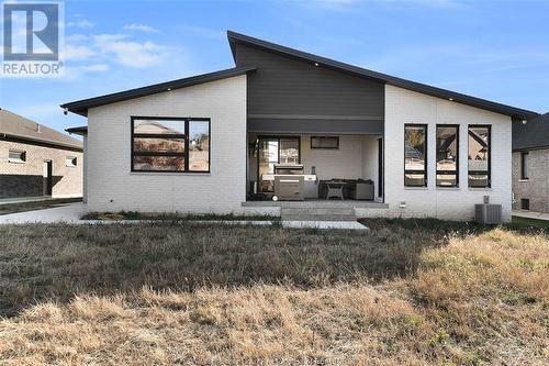 1936 Villa Canal, Ruthven, ON - Outdoor