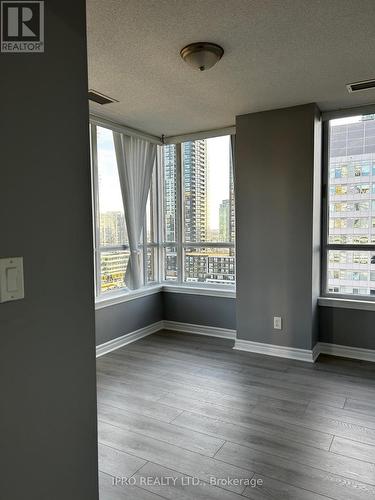 1702 - 4080 Living Arts Drive, Mississauga, ON - Indoor Photo Showing Other Room