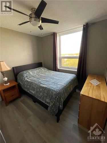 665 Bathgate Drive Unit#1005, Ottawa, ON - Indoor Photo Showing Bedroom