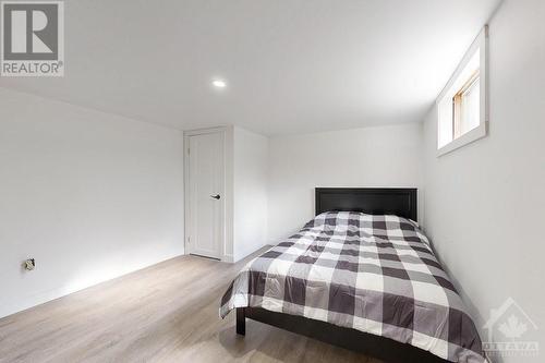 398 County Road 23 Road, Merrickville, ON - Indoor Photo Showing Bedroom