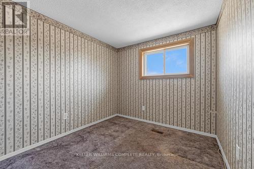 192 Golden Orchard Drive, Hamilton, ON - Indoor Photo Showing Other Room