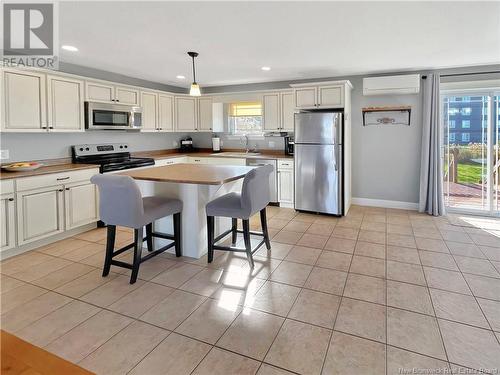 14 Hillsdale Avenue, Riverview, NB - Indoor Photo Showing Kitchen