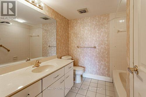 602 - 7 Picton Street, London, ON - Indoor Photo Showing Bathroom