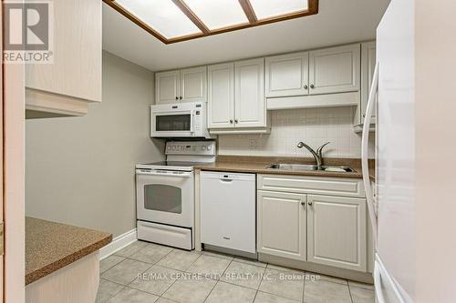 602 - 7 Picton Street, London, ON - Indoor Photo Showing Kitchen With Double Sink