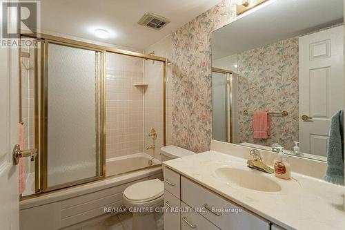 602 - 7 Picton Street, London, ON - Indoor Photo Showing Bathroom