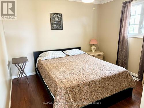 919 Highway 11, Fauquier-Strickland, ON - Indoor Photo Showing Bedroom