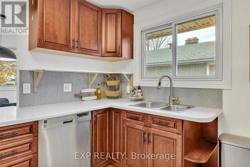 907 Rosehill Drive, Peterborough (Northcrest), ON - Indoor Photo Showing Kitchen With Double Sink