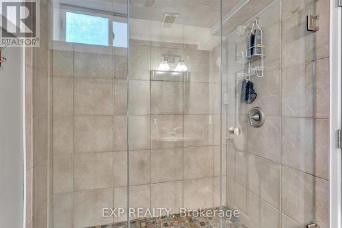 907 Rosehill Drive, Peterborough (Northcrest), ON - Indoor Photo Showing Bathroom