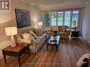 962 Mohawk Street, Oshawa, ON  - Indoor Photo Showing Living Room 