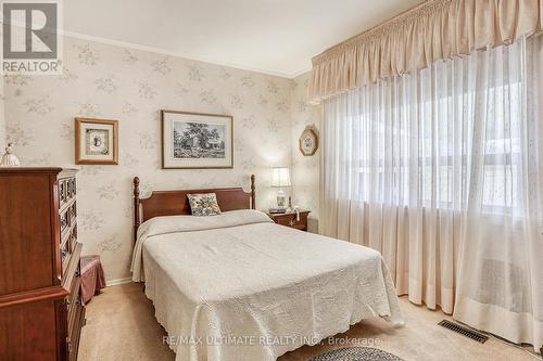 98 Portsdown Road, Toronto, ON - Indoor Photo Showing Bedroom