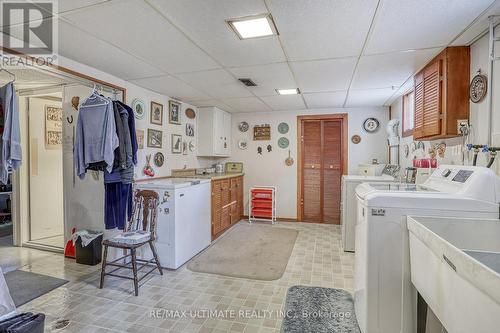 98 Portsdown Road, Toronto, ON - Indoor Photo Showing Laundry Room