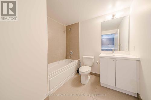 311 - 2550 Simcoe Street N, Oshawa, ON - Indoor Photo Showing Bathroom