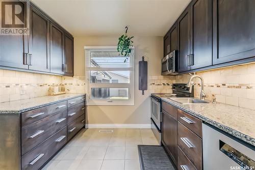 2518 Edward Street, Regina, SK - Indoor Photo Showing Kitchen